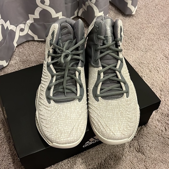 Adidas Mad Bounce 2018 Basketball Shoes Sneakers new grey Mens Size 14 - Picture 6 of 13